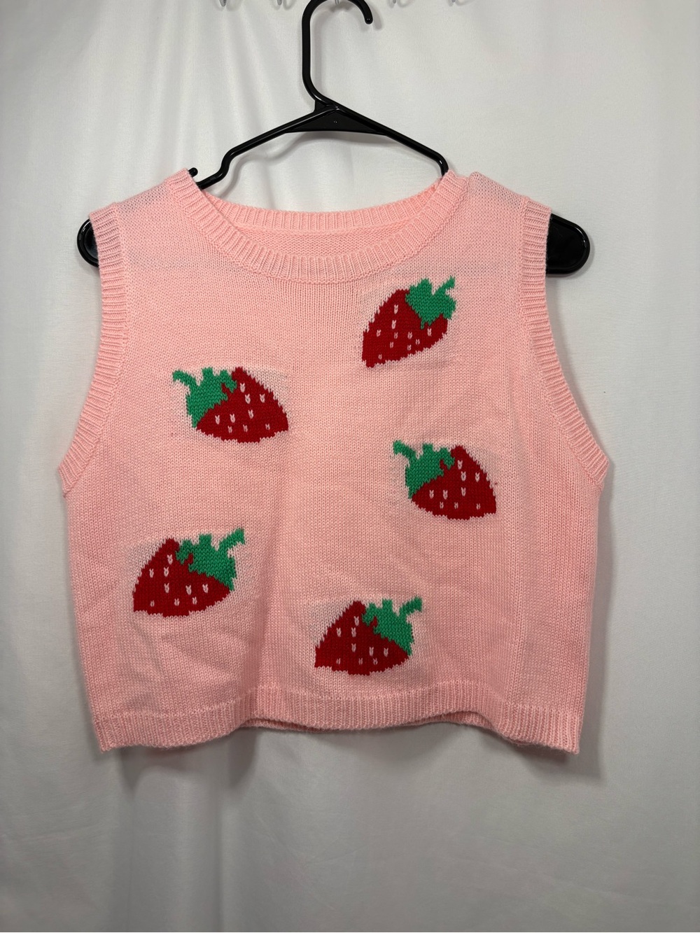 Floern’s Cute Pink Strawberry Sweater Vest Crop Shirt Top Size Large